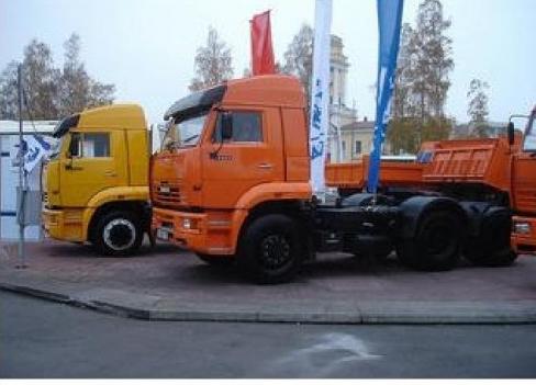 KamAZ 5460 - das Flaggschiff moderner Sattel-KamAZ-Lastwagen.