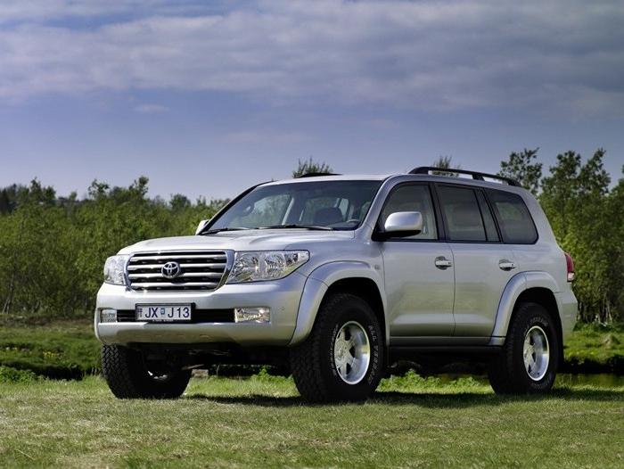 Neue Geländewagen Toyota Land Cruiser 200 - eine Fortsetzung der Legende