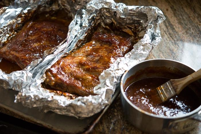 Schweinefleisch gebacken auf einem Stein