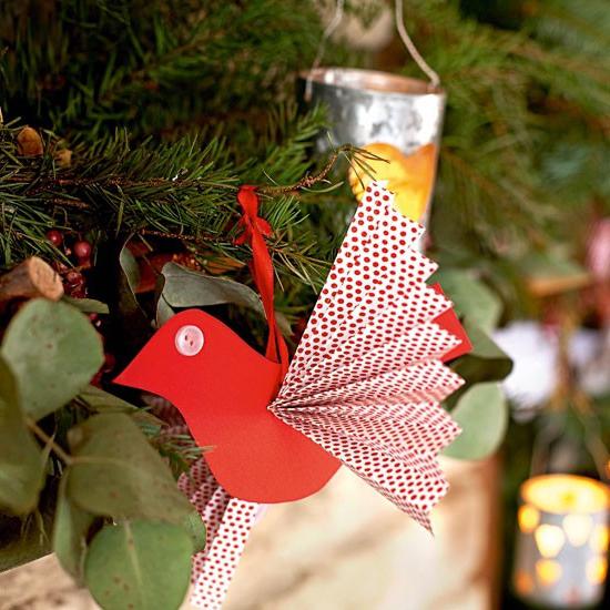 Spielzeug am Weihnachtsbaum: Wir kreieren unsere eigenen Dekorationen