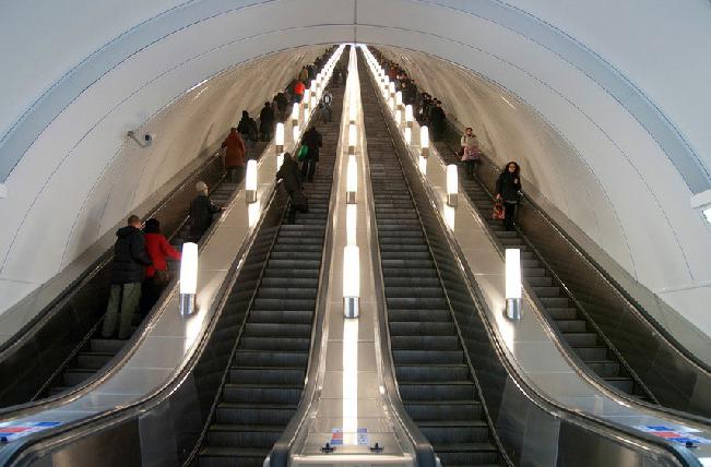 Die tiefste U-Bahnstation in St. Petersburg, die U-Bahn-Station, die Geschichte des Baus