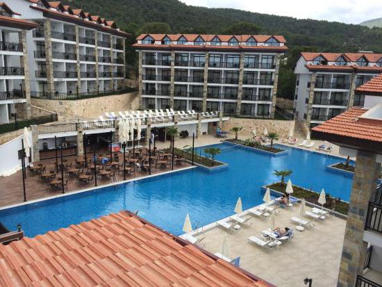 Ramada Resort Akbuk 4