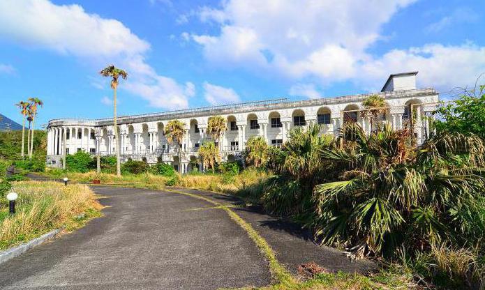 verlassenes Hotel auf der Insel Khatidze Japan Gründe