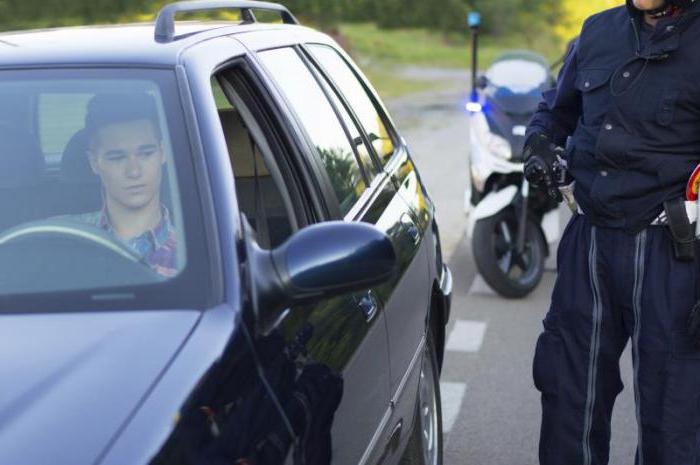 welche Strafe für das Fahren ohne Versicherung