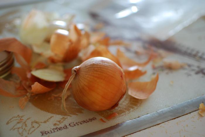 Honig mit Hustenzwiebel während der Schwangerschaft